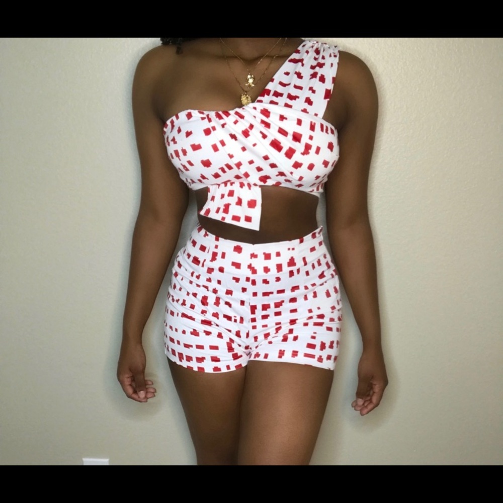 Bow top and short set